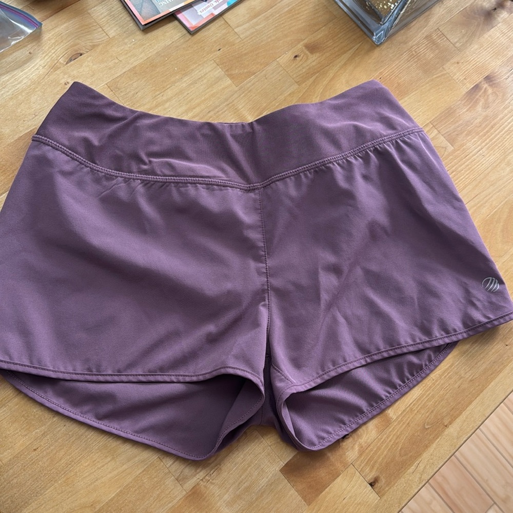MPG athletic short size small